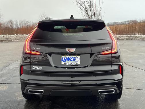 2024 Cadillac XT4 Sport