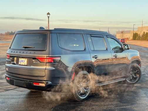 2023 Jeep Wagoneer Series II