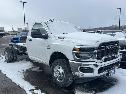 2026 RAM 3500 Tradesman/Big Horn