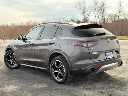 2024 Alfa Romeo Stelvio Ti