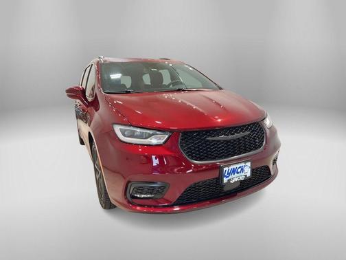 2022 Chrysler Pacifica Touring-L