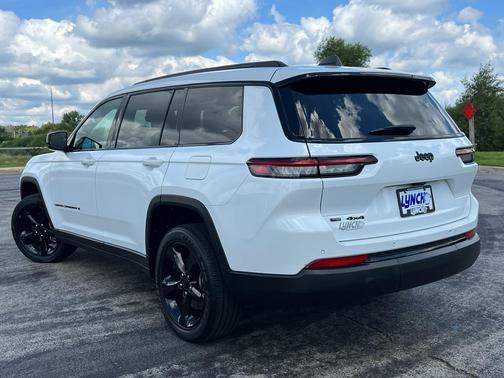 2023 Jeep Grand Cherokee L Laredo