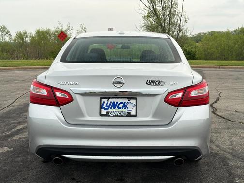 Brilliant Silver 2017 Nissan Altima 2.5 SV