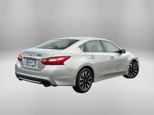 Brilliant Silver 2017 Nissan Altima 2.5 SV