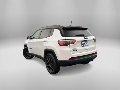 2022 Jeep Compass Altitude