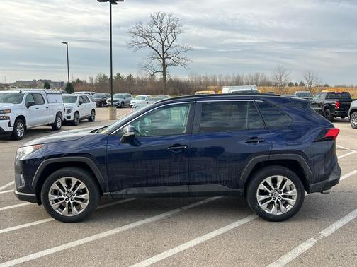 2021 Toyota RAV4 XLE Premium