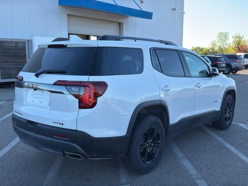 Summit White 2023 GMC Acadia AT4