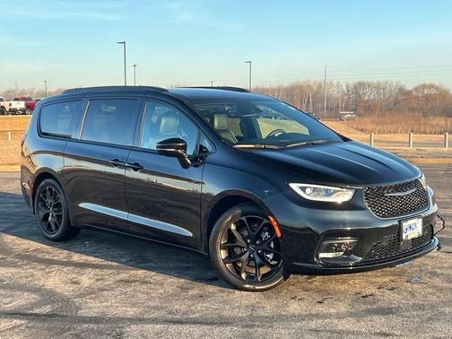 2024 Chrysler Pacifica Limited