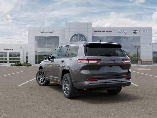 Metallic 2026 Jeep Grand Cherokee L Summit