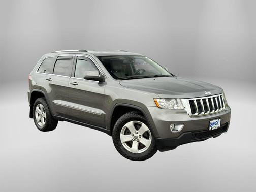 Mineral Gray Clearcoat Metallic 2011 Jeep Grand Cherokee Laredo