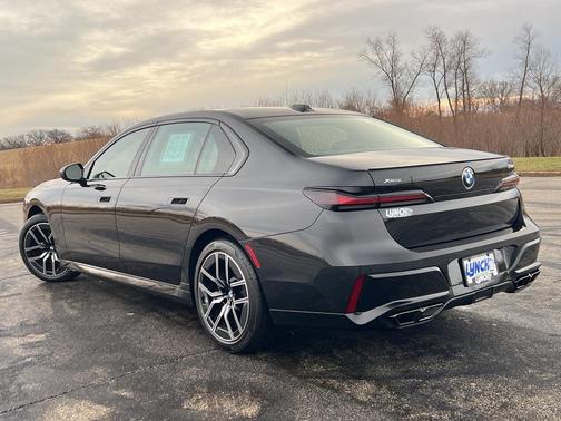 2023 BMW 760 760i xDrive