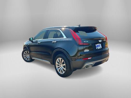 2022 Cadillac XT4 Premium Luxury
