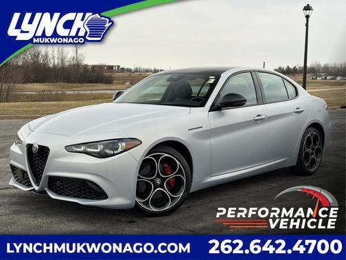Moonlight Gray 2024 Alfa Romeo Giulia Ti
