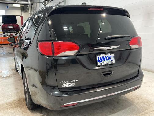 2019 Chrysler Pacifica Touring-L Plus