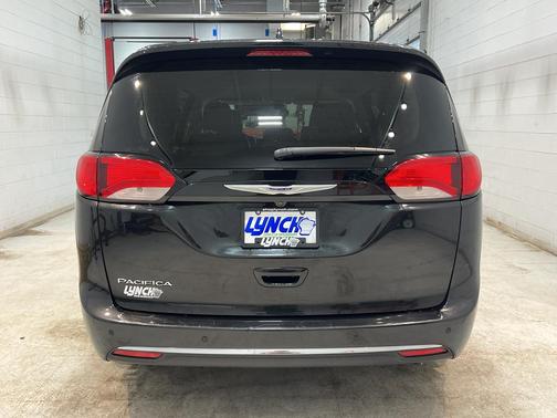 2019 Chrysler Pacifica Touring-L Plus