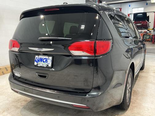 2019 Chrysler Pacifica Touring-L Plus