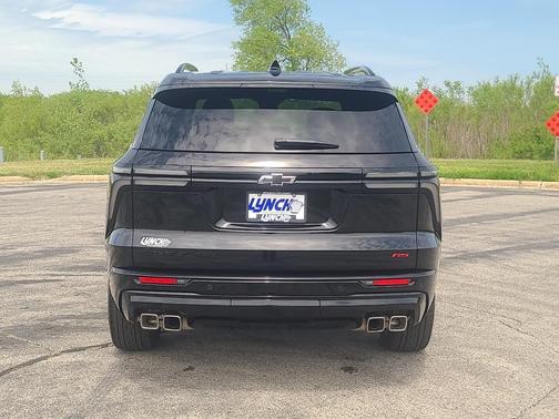 Mosaic Black Metallic 2026 Chevrolet Traverse RS