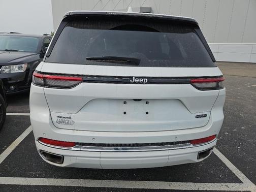 2022 Jeep Grand Cherokee Overland