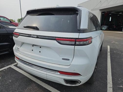 2022 Jeep Grand Cherokee Overland