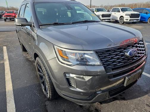 2018 Ford Explorer sport