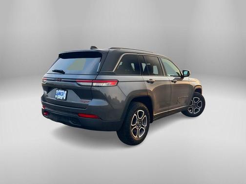 2022 Jeep Grand Cherokee Trailhawk