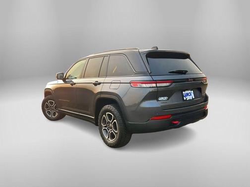 2022 Jeep Grand Cherokee Trailhawk