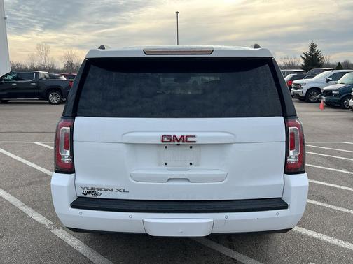 2019 GMC Yukon XL SLT