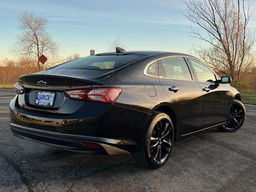 2024 Chevrolet Malibu LT