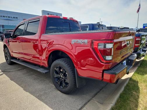 Rapid Red Metallic Tinted Clearcoat 2023 Ford F-150 Lariat