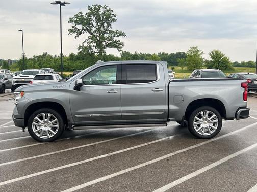 Sterling Gray Metallic 2025 Chevrolet Silverado 1500 High Country