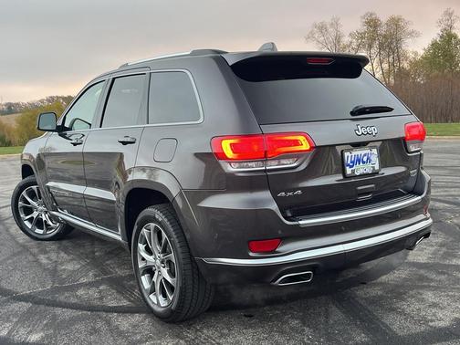 2020 Jeep Grand Cherokee Summit