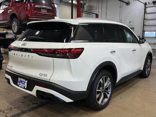 2024 INFINITI QX60 Luxe