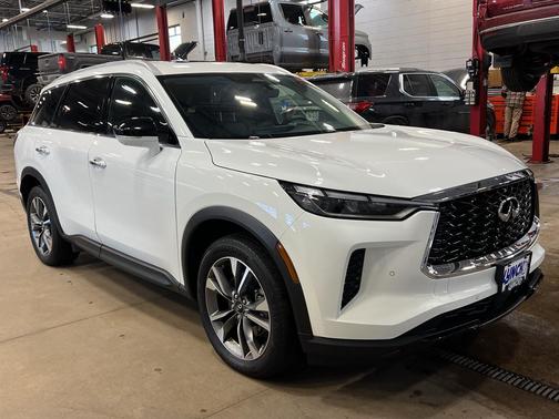2024 INFINITI QX60 Luxe