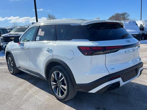 2024 INFINITI QX60 Luxe