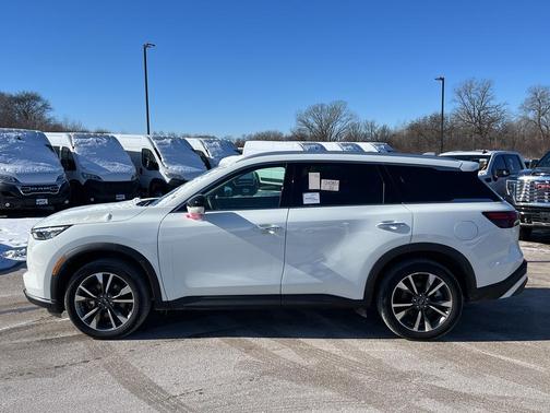 2024 INFINITI QX60 Luxe