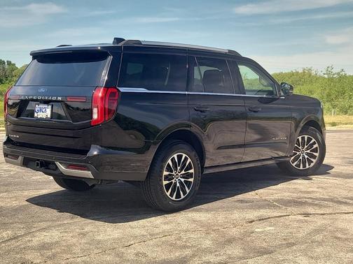 Agate Black Metallic 2025 Ford Expedition Platinum