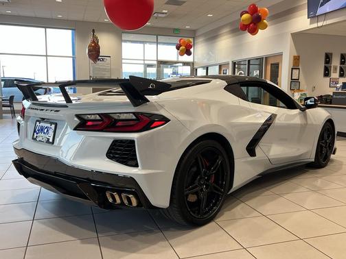 2022 Chevrolet Corvette Stingray w/1LT