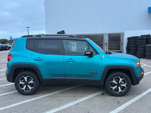 2022 Jeep Renegade Trailhawk