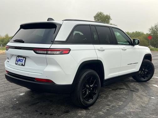 2024 Jeep Grand Cherokee Laredo