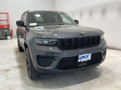 2023 Jeep Grand Cherokee Altitude