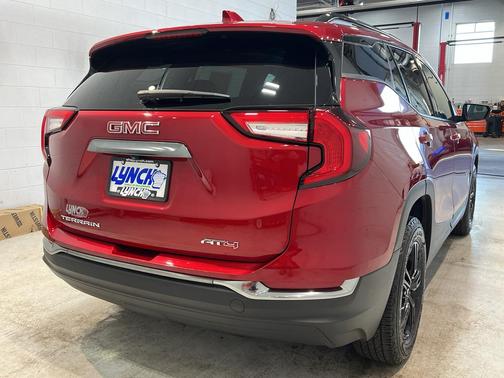 2023 GMC Terrain AT4