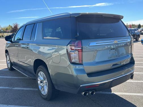 2023 Chevrolet Suburban Premier