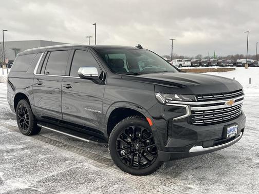 2023 Chevrolet Suburban Premier
