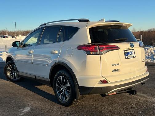 2016 Toyota RAV4 Hybrid XLE