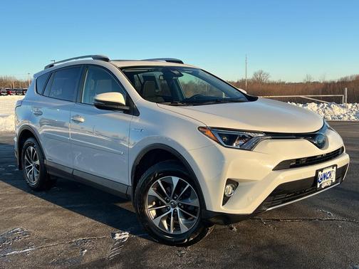 2016 Toyota RAV4 Hybrid XLE