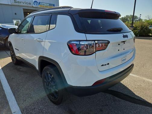 2022 Jeep Compass Altitude
