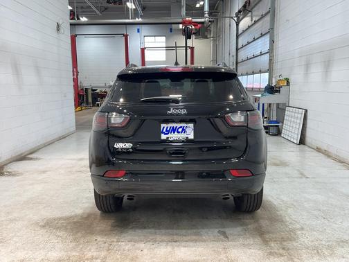 2023 Jeep Compass Altitude
