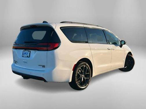 2026 Chrysler Pacifica Limited