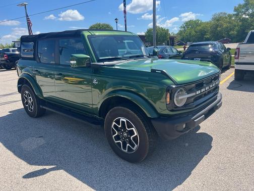 2022 Ford Bronco Outer Banks