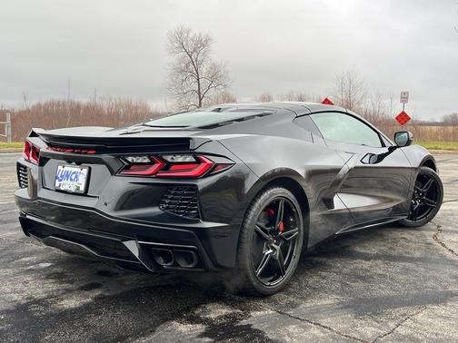 2024 Chevrolet Corvette Stingray w/2LT
